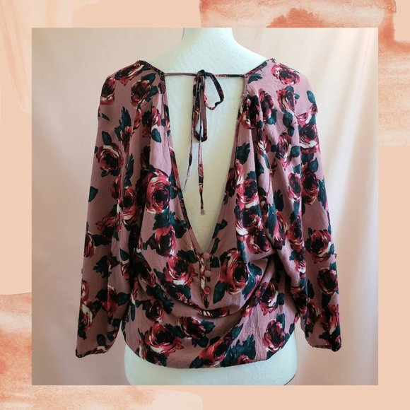 BKE Tops - Pink Floral Bell Sleeve Crop Top
